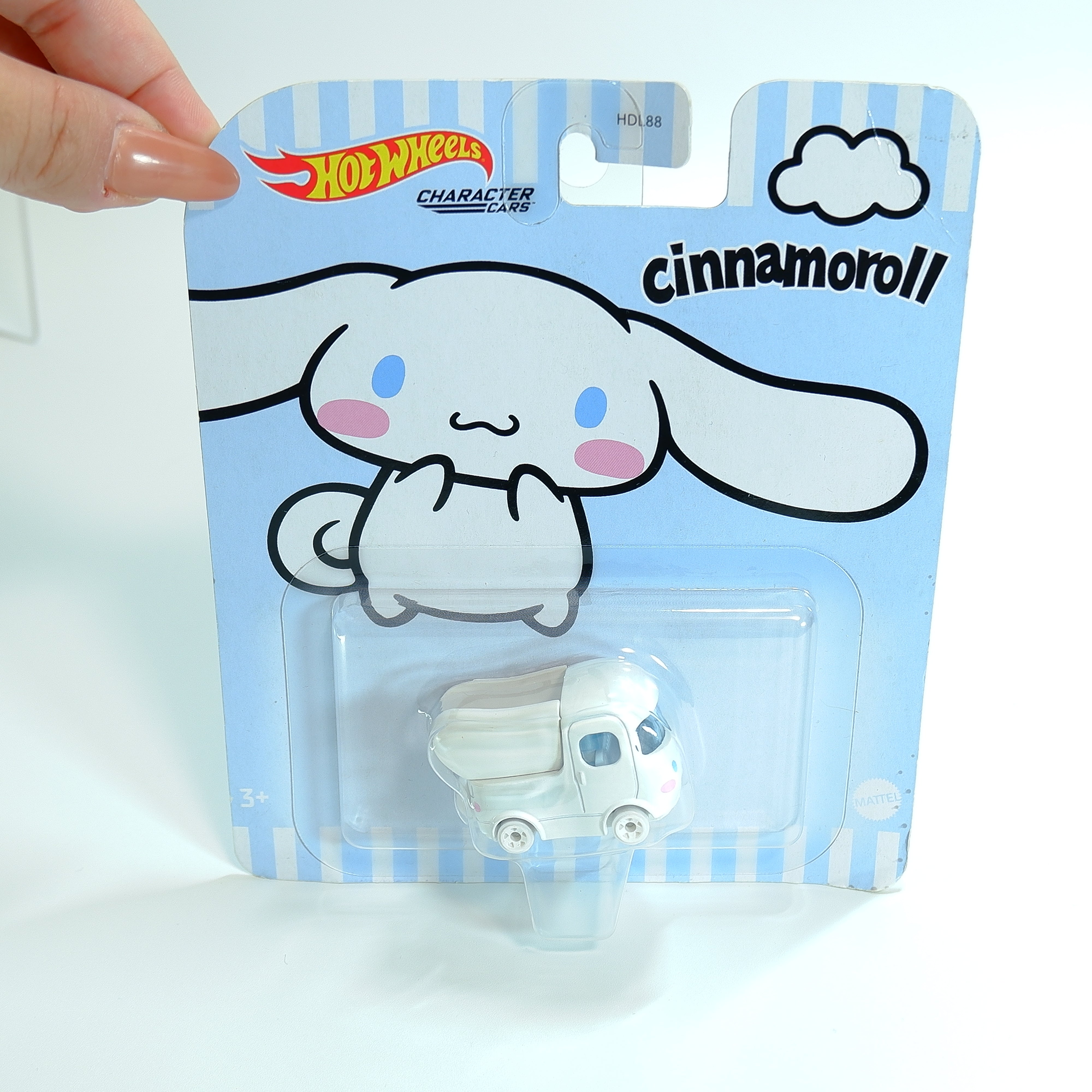 Hot Wheels Character Cars Hello Kitty Cinnamoroll 