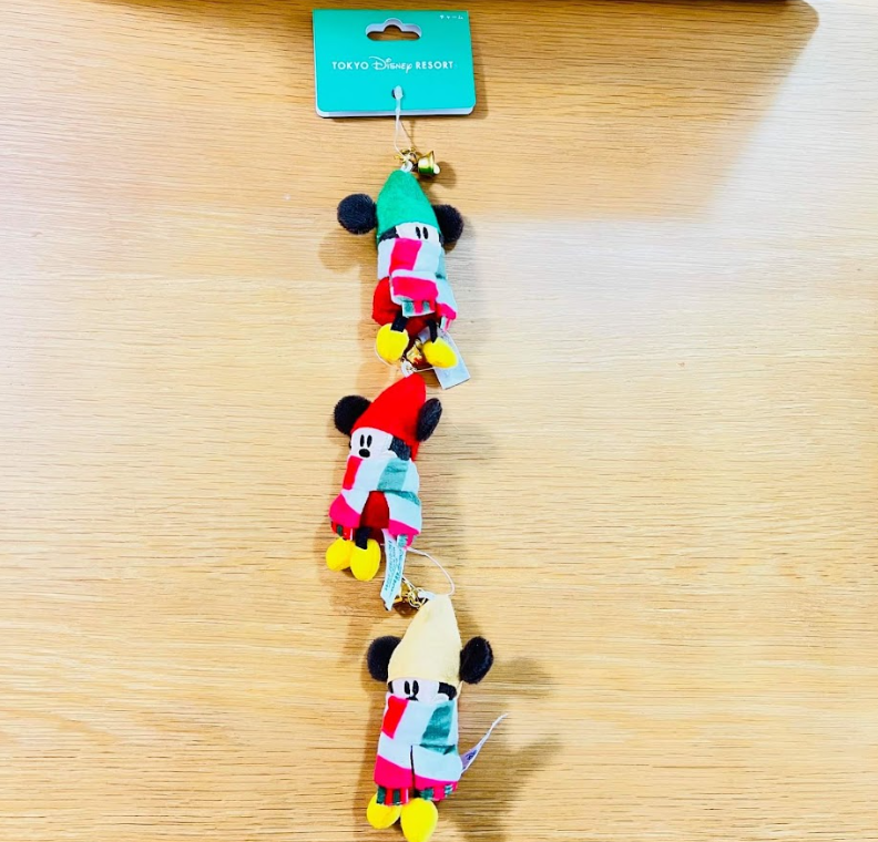 Set of 3 Li'l RingRing Plush charms with Mickey Mouse motif, perfect for Disney lovers!