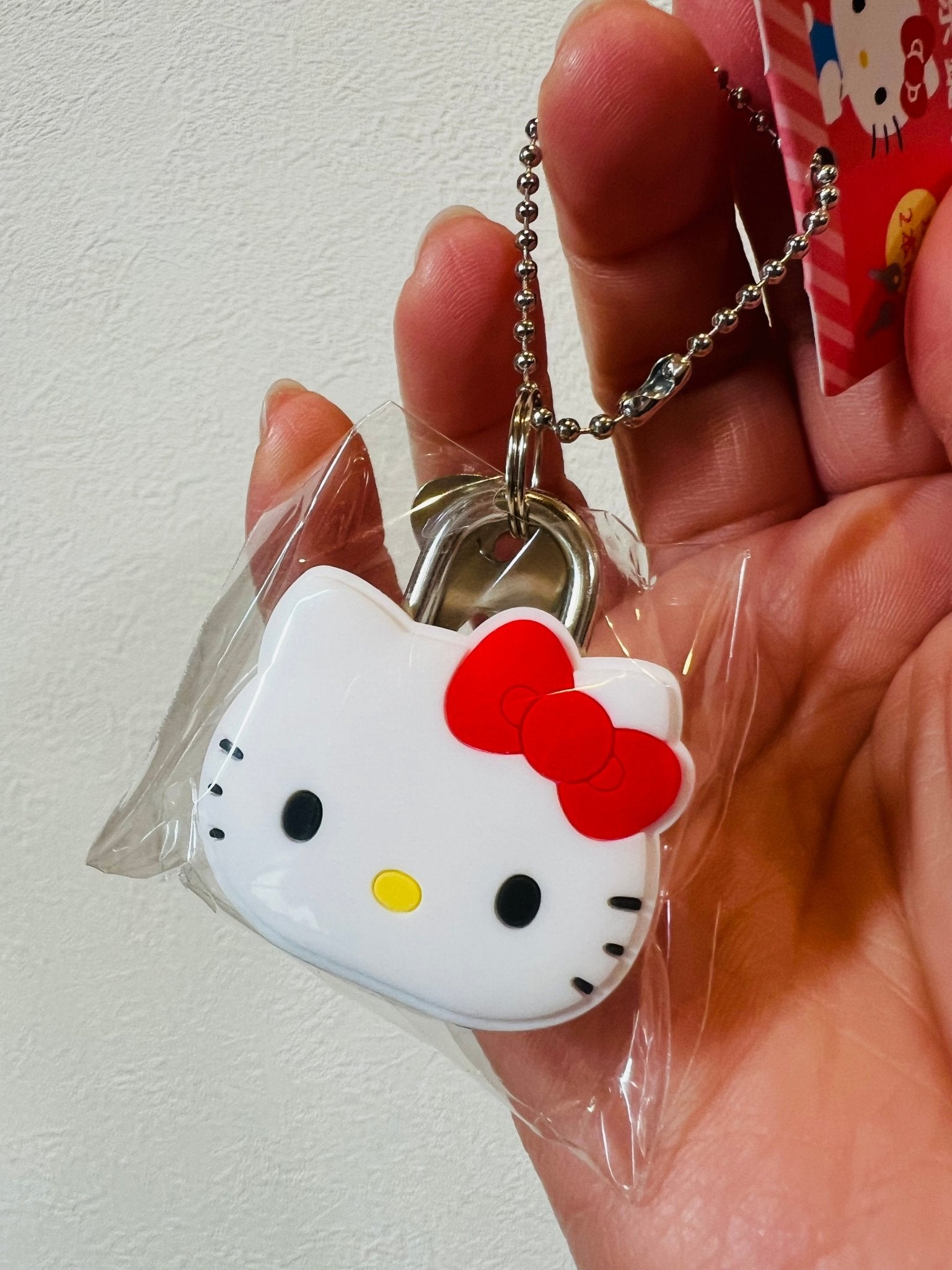 Sanrio Characters Padlock Keychain Hello Kitty - TokuDeals